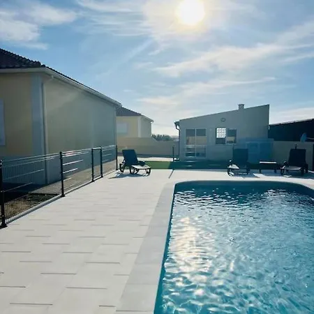 Antonio's Captain House Close To Beaches Feriehus