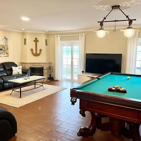 펜션 Antonio's Captain House Close To Beaches