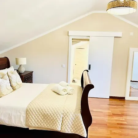Holiday home Antonio's Captain House Close To Beaches Atouguia Da Baleia