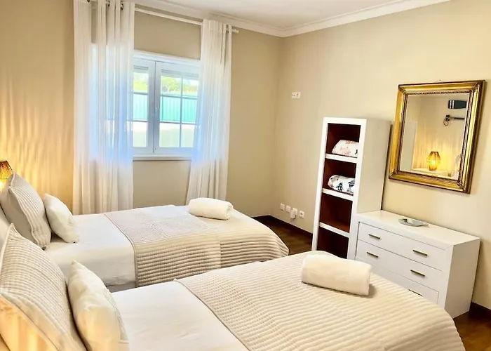 Antonio's Captain House Close To Beaches * Atouguia Da Baleia