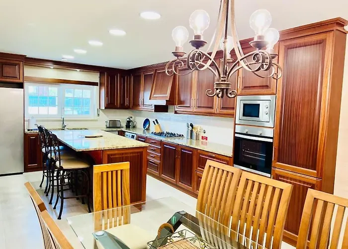 Antonio's Captain House Close To Beaches *